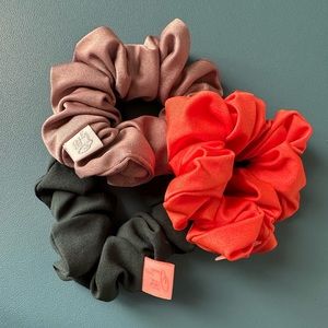 Kaitlyn Bristowe DewEdit Scrunchies Set